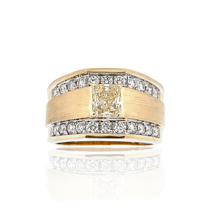 Estate 14K Yellow 0.86ctw Radiant Cut Yellow Diamond Ring